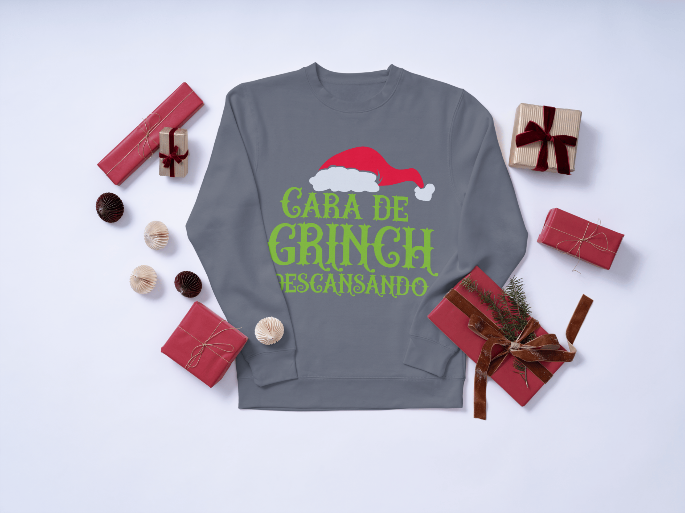 Cara De Grinch Descansando Sweater