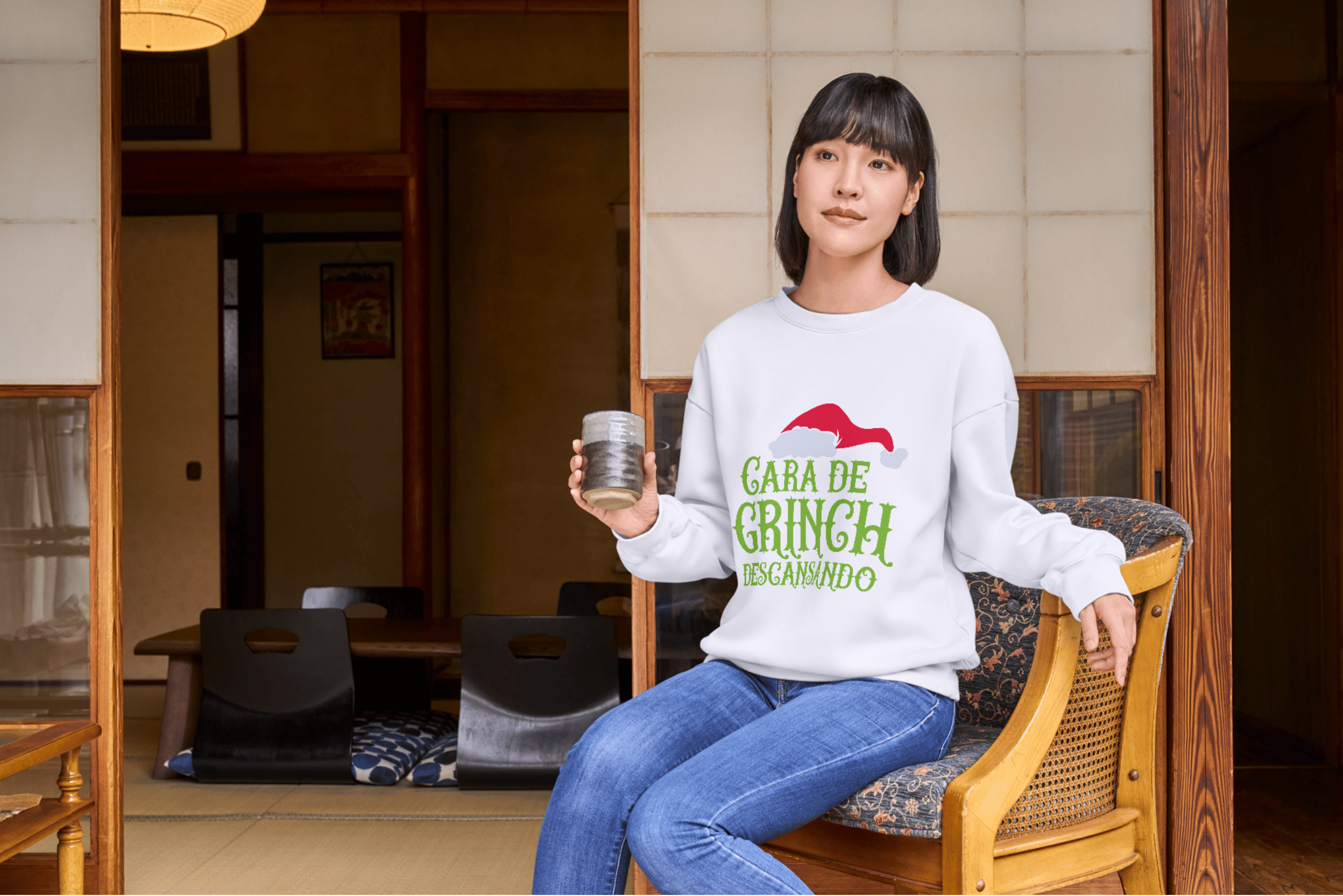 Cara De Grinch Descansando Sweater